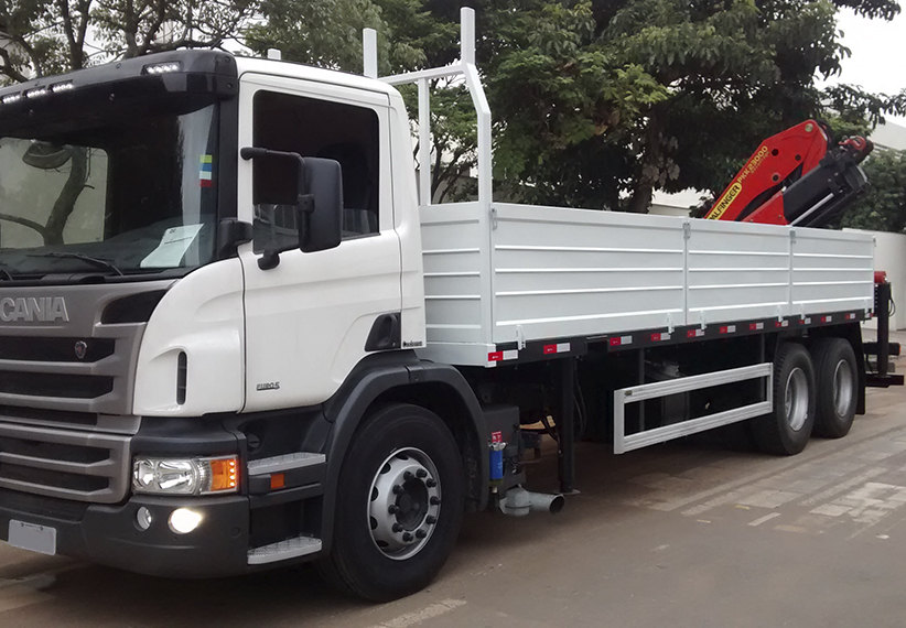 4truck-customizados-carrocerias-metalicas-g-altas-scania-p250-2