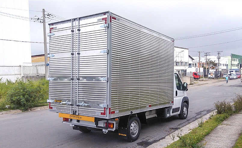 Baú de Alumínio Corrugado Natural – Fiat Ducato
