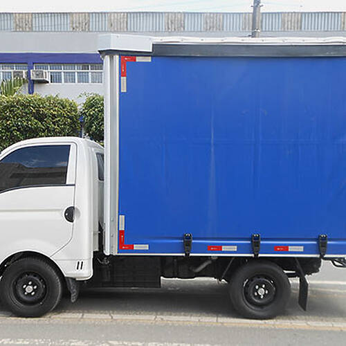 Nova campanha da Volvo Trucks coloca cantora pop Mapei em um “Reality Road TV”