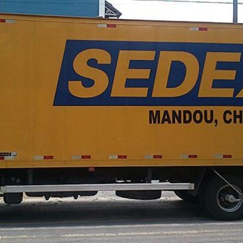 Caminhoneiros interditam rodovias federais em seis Estados
